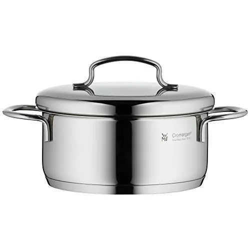 WMF Mini Low Casserole With Lid 14 cm - Edelstahltopf, spülmaschinenfest und ideal für kleine Portionen mit einem Durchmesser von 14 cm und einem Fassungsvermögen von 0,9 L.