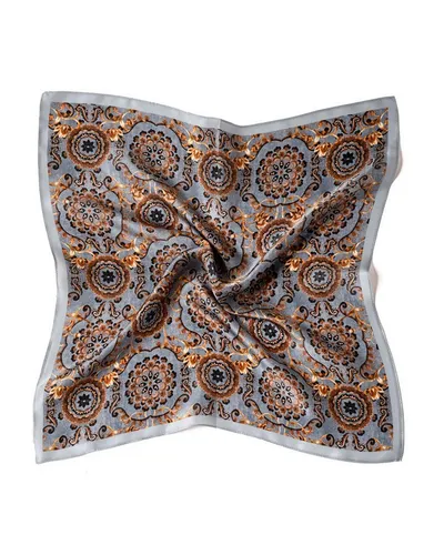 MayTree Seidentuch quadratisch Blumen 53x53cm jeansblau - Elegantes 100% Seidentuch mit floralem Design, ideal als modisches Halstuch oder Bandana für jeden Anlass.