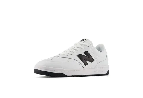 NEW BALANCE Herren Freizeitschuhe BB80 - Sneaker mit langlebigem Design, ideal für Stil und Komfort auf und neben dem Court. Entdecke hochwertige Sportartikel für Damen, Herren und Kinder im INTERSPORT Online Shop.
