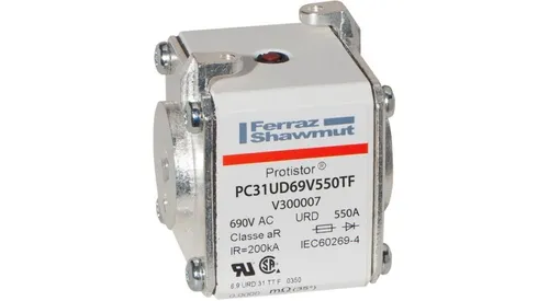 Mersen Sicherungseinsatz aR PC31UD69V550TF 3er Set - Praktisches 3er Set NH-Sicherungseinsätze für AC-Anwendungen, ideal für den professionellen Einsatz mit hoher Abschaltleistung von 200 kA und einer Bemessungsspannung von 690 V.