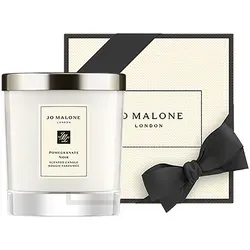 Jo Malone Pomegranate Noir Duftkerze 200 g - Kerzen aus ländlichem England mit einem ikonischen Glasdesign, ideal für ein warmes Ambiente. Genießen Sie ca. 45 Stunden Brenndauer mit saftigem Granatapfel und rauchigem Guajak-Holz.