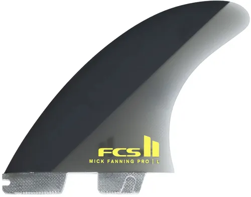 FCS II MICK FANNING PRO PERFORMANCE GLASS TRI Finnen Set 2025 - M - Hochwertiges Finnen Set für Performance-Shortboards. Die FCS II MF Finne aus robustem Fiberglas bietet maximale Kontrolle und Drive für kraftvolle Turns und ist ideal für Point- und Reefbreaks.