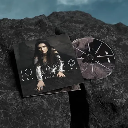 Laura Pausini - IO CANTO 2 (Deluxe) - CD - Erleben Sie die Deluxe-Version von Laura Pausinis 'IO CANTO 2' mit exklusiven Songs und beeindruckendem Klang, perfekt für Musikliebhaber.