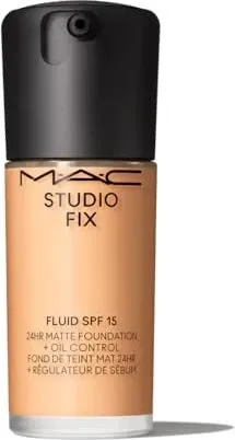 MAC Studio Fix Fluid SPF 15 Flüssige Foundation 30 ml Nr. NC20 - Make-up mit 24-Stunden Halt und 87% hautpflegenden Inhaltsstoffen, für ein sanft-mattes Finish und natürliche Deckkraft. Ideal für jeden Hauttyp und in 71 Farben erhältlich.