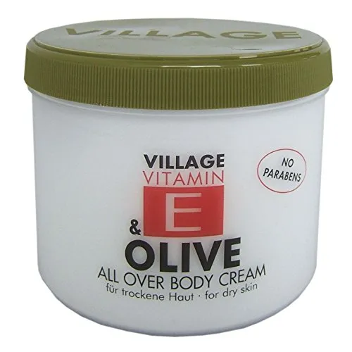 Village Vitamin E Bodycream Olive 500 ml - Körpercreme mit Vitamin E und Olivenöl, bietet intensive Pflege für trockene Haut und sorgt für ein zartes, geschmeidiges Hautgefühl. Ideal für die tägliche Anwendung am ganzen Körper.