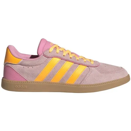 Adidas Damen BREAKNET Sleek Shoes in Bliss Pink - Stylische Sneaker mit regulärer Passform, Leder-Obermaterial und Gummiaußensohle. Ideal für den Alltag und modische Akzente.
