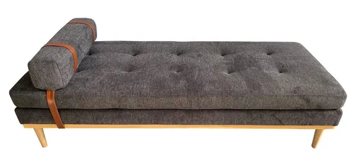 SalesFever Daybed mit Kopf- und Nackenstütze - Elegantes Daybed aus Strukturstoff, ideal für entspannende Stunden und Gästeübernachtungen. Maße: B 180 x T 75 x H 42 cm, Farbe: Anthrazit.