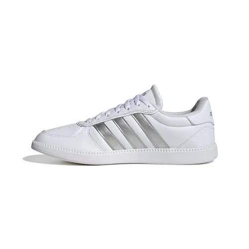 adidas BREAKNET SLEEK Sneaker in Weiß 36 EU - Sportlicher Sneaker mit robustem Obermaterial, ideal für den Alltag. Fällt klein aus, daher eine Größe größer bestellen. Perfekt für stilvolle Freizeitlooks.