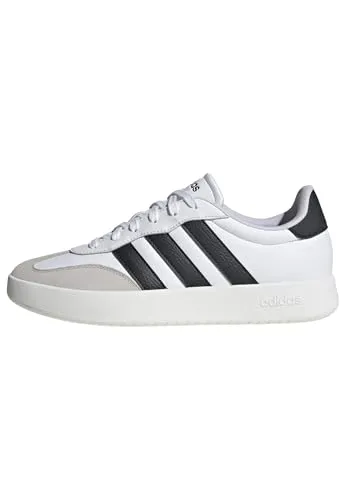 Adidas Herren BARREDA Schuhe – Cloud White/Core Black/Grey One, 36 EU - Stylische Herren Sneakers mit regulärer Passform und Schnürsenkeln. Das Obermaterial aus Synthetik und Wildleder sorgt für Komfort und Langlebigkeit. Ideal für den täglichen Einsatz.
