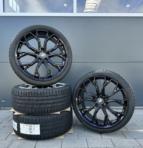 FF Wheels FF02 Bronze Matt 8.5x20 ET35 - Alufelge für sportliche Fahrzeuge - Die FF Wheels FF02 in Bronze Matt bietet mit ihrer sportlichen Optik und robusten Bauweise eine ideale Lösung für Fahrzeugliebhaber. Perfekt für eine individuelle Fahrzeuggestaltung.