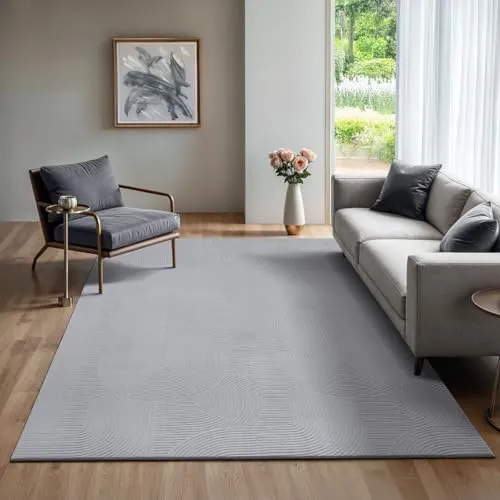 the carpet Rio - Moderner Kurzflor Teppich in Grau, 140 x 200 cm - Pflegeleichter und robuster Kurzflor Teppich mit rutschfester Rückseite. Ideal für Wohnzimmer oder Schlafzimmer – bringt mit seiner 3D-Optik Stil und Komfort in Ihr Zuhause.