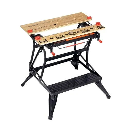 BLACK+DECKER klappbare Werkbank WM825 - Flexibler Sägebock mit hoher Belastbarkeit - Schraubstöcke, Schraubzwingen & Spannvorrichtungen: Die WM825 bietet eine große Arbeitsfläche von 74 x 25 cm und ist bis 250 kg belastbar, ideal für präzises Arbeiten und vielseitige Projekte.
