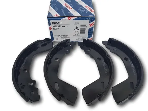 BOSCH Bremsbackensatz für Suzuki Swift IV - Trommelbremse Bremsbacken, hochwertig von BOSCH, ideal für sichere Bremsleistung und einfache Montage.