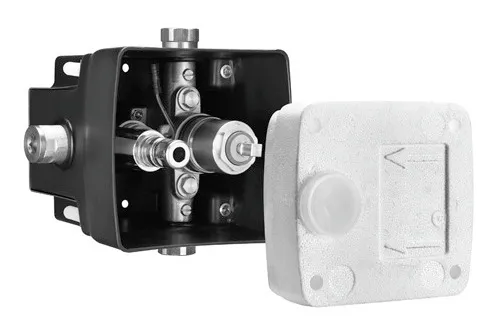 Schell Unterputz-Masterbox Elektronik Mischwasser für Badewannen - 019460099 - Innovative Unterputz-Masterbox für eine präzise Temperaturregelung, ideal für moderne Badezimmerlösungen.