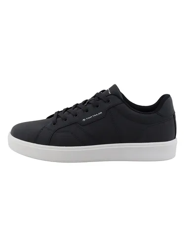 TOM TAILOR Sneakers Licence in Weiß - Stilvoll und Bequem - Modische Sneakers aus hochwertigem Lederimitat in Größe 42 EU, ideal für den Alltag. Mit bequemem Schlüpfsystem und runder Schuhspitze für hohen Tragekomfort.
