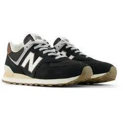 New Balance 574 Sneaker - Entdecke die stylischen Sneaker »574« von New Balance! Mit ihrem hochwertigen Obermaterial aus Leder und Synthetik bieten sie Komfort und eine perfekte Passform. Die rutschfeste Gummisohle sorgt für sicheren Halt, ideal für jeden Anlass.