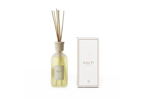 Culti Diffusor Stäbchen Milano 500 ml - Orientalischer Raumduft - Duftöldiffusoren mit 3 Monaten Haltbarkeit, ideal für Räume von 10 bis 20 qm. Hergestellt in Italien, verleiht Ihr Zuhause einen luxuriösen Duft von Tee und Gayac-Holz.