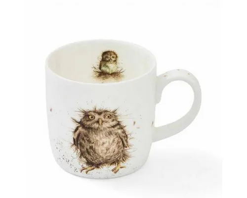 Wrendale Designs Porzellan-Becher Eule Was für ein Brüller - Thermobehälter, mikrowellen- und spülmaschinenfest, ideal für Tierliebhaber und eine farbenfrohe Ergänzung für jede Küche.