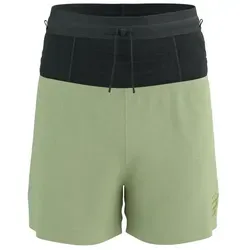 Compressport Trail Racing Herren Shorts Grün L - Die ultra-leichten Compressport Trail Racing Shorts (14 cm) für Herren bieten optimalen Komfort und Bewegungsfreiheit für intensives Trailrunning und Lauftraining.