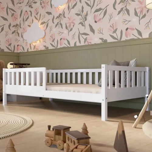 Crazy Pine Kinderbett 90x190 cm – Montessori Bodenbett mit Rausfallschutz - Kleinkindbett mit 31,5 cm hohen Barrieren für Sicherheit und gemütlichen Schlaf. Aus schadstofffreiem Kiefernholz mit skandinavischem Design – ideal für jedes Kinderzimmer.
