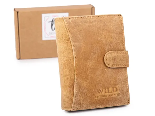 WILD Things Only Damen Geldbörse aus Echtleder mit RFID-Schutz - Sand Beige - Elegante Geldbörse aus echtem Leder in sandbeige. Mit RFID-Schutz für sichere Zahlungen und zahlreichen Fächern für Karten und Dokumente. Ideal für den Alltag und stilvoll verpackt in einer Markenbox.