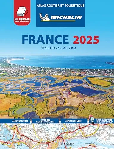 France 2025 - Tourist & Motoring Atlas Multi-flex - Geowissenschaften: Umfassender Atlas für Reisende, mit flexibler Nutzung für Auto- und Fußgänger-Routen, ideal für die Erkundung von Frankreich.