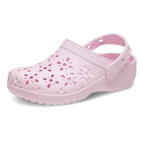 Crocs Classic Floral Cut Out Clog K, Kids, Pink Milk - Clogs & Pantoletten für Mädchen, fröhliches florales Design mit blumeninspirierter Ausschnitten und ikonischem Komfort, ideal für den Alltag.