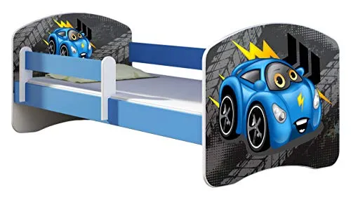 ACMA Kinderbett mit Rausfallschutz und Matratze - Blau mit Auto-Motiv - Kleinkindbett aus hochwertigen Spanplatten mit buntem Auto-Motiv, inklusive verstellbarem Rausfallschutz und komfortabler Schaumstoffmatratze für sicheren Schlaf.