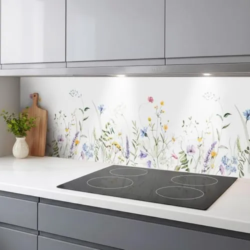 Küchenrückwand Sommerblumen 60 x 400 cm – Robuste ABS-Platte - Verleihen Sie Ihrer Küche mit unserer eleganten Küchenrückwand aus monolithischem ABS-Kunststoff neuen Glanz. Die direkt bedruckte, kratzfeste Oberfläche ist pflegeleicht und ideal für Mietwohnungen.