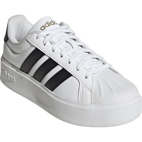ADIDAS SPORTSWEAR Plateausneaker "STREETTALK BOLD" Damen Gr. 40 - Stylischer Plateausneaker in Cloud White/Core Black/Matte Gold. Synthetik-Obermaterial und erhöhte Gummi-Cupsohle für optimalen Komfort und Halt im Alltag.
