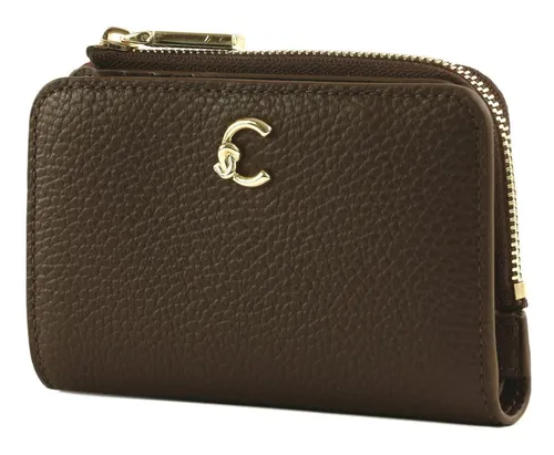 Coccinelle C-Me Wallet Brunette Dunkelbraun - Elegante Geldbörse aus hochwertigem Leder mit goldfarbenem Logo-Detail. Sechs Kartenfächer und ein praktisches Zipperfach sorgen für optimale Organisation und sicheren Zugriff auf Ihre Wertsachen. Kompakt und stilvoll für den Alltag.