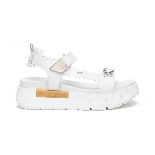 Nero Giardini Damen Plateausandale in Weiß, Größe 36 - Wanderschuhe aus hochwertigem Leder mit Deko-Steinen, ideal für stilsichere Anlässe und mit praktischem Klettverschluss für maximalen Komfort.