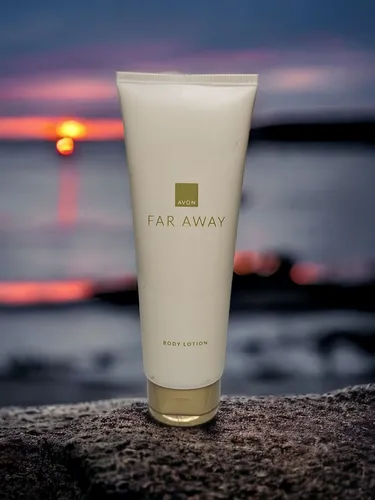 Avon FAR AWAY Parfum Körperlotion Body Lotion  Jasmin Orange Fressie Sandelholz