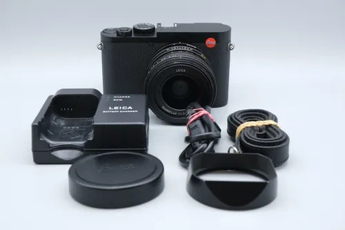 Leica Q2 19050 Kompaktkamera - Hochwertige Bildqualität - Spiegelreflex- & Systemkameras mit 47,3 MP Auflösung, ideal für kreative Fotografie und 4K Filmaufnahmen.