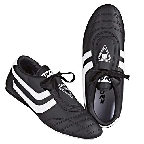 KWON KG KWON Kampfsportschuhe Chosun Plus - Kampfsport Hallen-Trainingsschuh mit optimaler Dämpfung und rutschfester Sohle für perfekten Halt während des Trainings.