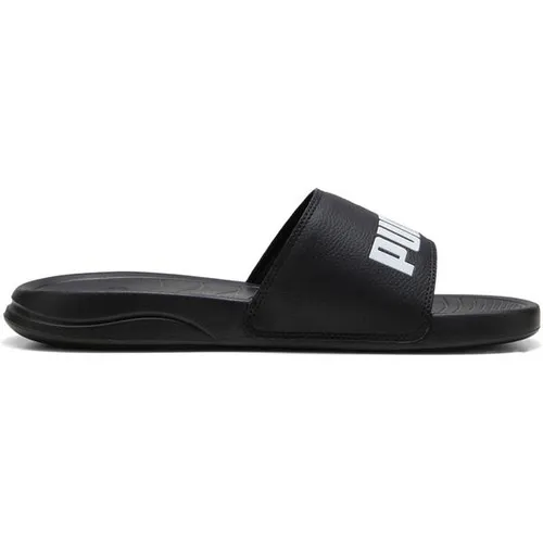 PUMA Herren Sandalen Badesandalen Popcat 20 - Die PUMA Popcat Sandalen bieten mit ihrer leichten EVA-Sohle und dem gepolsterten Riemen aus hochwertigem Leder hohen Tragekomfort. Ideal für Freizeit und Sport. Entdecke auch weitere hochwertige Sportartikel im INTERSPORT Online Shop.