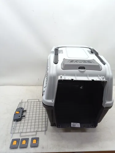 Nobby Transportbox Skudo IATA grau - IATA-zertifizierte Hundebox in elegantem Grau, ideal für sicheres Reisen mit Ihrem Hund.