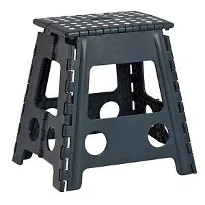 Zeller Tritthocker 13037, klappbar - Kunststoff Tritthocker, bis 150 kg belastbar, rutschhemmend und mit Tragegriff. Ideal für sicheres Erreichen höherer Stellen, platzsparend verstaut.