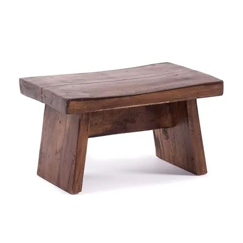 DESIGN DELIGHTS NOSTALGISCHER FUSSHOCKER SCHEMEL | rustikaler Hocker aus Recyclingholz - Hocker fürs Kinderzimmer, aus 100% Recyclingholz, handgefertigt und ideal für Füße hochlegen oder Deko. Risse und Unebenheiten betonen den rustikalen Charakter.