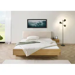 Bett mit Nachttisch Fichte 180x200x85 natur gebeizt / geölt, Kopfteil beige FICHTELBERG #143 - Stilvolles Bett aus massiver Fichte mit elegantem Polsterkopfteil und integriertem Nachttisch. Das natürliche Holz schafft eine gemütliche Atmosphäre. Minimalistisches Design mit durchdachten Details für Ihr Schlafzimmer.