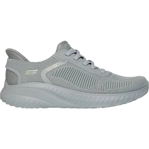 Skechers Bobs Squad Chaos Current Muse Slip-On Grün OLV EU 41 - Stylischer Slip-On Sneaker von Skechers! Mit elastischem Obermaterial für müheloses Anziehen, gepolsterter Memory Foam® Sohle für Komfort und waschmaschinenfest. Ideal für den Alltag und die Freizeit!