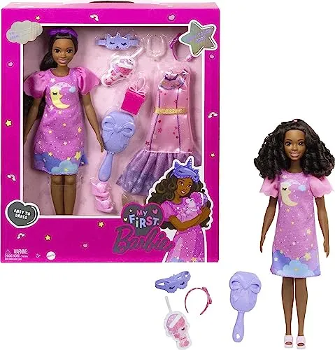 Barbie My First Brooklyn Deluxe Puppe – 34 cm mit Zubehör - Puppe für Kindergartenalter, beweglicher Körper mit zwei Outfits für Party und Schlafenszeit, fördert Kreativität und Fingerfertigkeit beim Spielen.