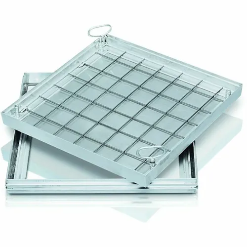 ZARGES Schachtabdeckung Aluminium 600 x 600 mm - Einzelteile für Schacht- & Steigleitern, begeh- und befahrbare Aluminium-Schachtabdeckung mit hoher Belastbarkeit von 125 kN und einfacher Handhabung durch selbstabhebenden Öffnungsgriff.