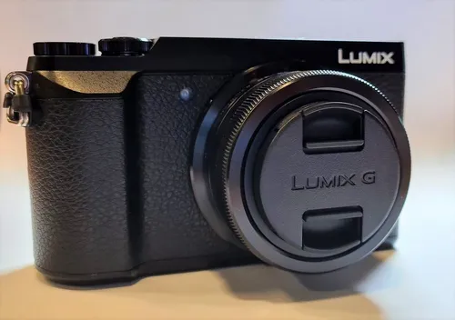 Panasonic Lumix GX80 + 3,5-5,6 12-32 mm schwarz G Kit - kompakte Systemkamera mit hoher Bildqualität und vielseitigen Aufnahmefunktionen