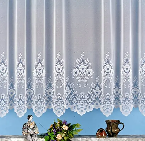 heimtexland Gardine, Vorhang, Store weiß aus hochwertigem Jacquardstore - Elegante Gardine aus Jacquard mit Blumenmuster in rein weiß. Halbtransparent für angenehmes Licht und Sichtschutz. Mit Kräuselband für einfache Montage an gängigen Gardinenleisten. Pflegeleicht und waschbar bis 30°C.