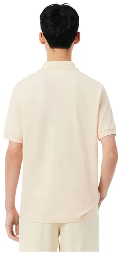 Lacoste Poloshirt Kurzarm mit Polokragen in Beige (Größe L) - Stilvolles Kurzarm Poloshirt aus 100% Baumwolle, ideal für legere Anlässe. Der klassische Polokragen mit Knöpfen und die unifarbene Optik bieten vielseitige Kombinationsmöglichkeiten.