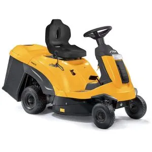 Stiga Aufsitzmäher Combi 372 inkl. Mulchkit - 72 cm Schnittbreite - Rasenmäher für große Flächen mit 7100 W Leistung, Elektrostart und schnellem Mulchen – ideal für einen gepflegten Garten.