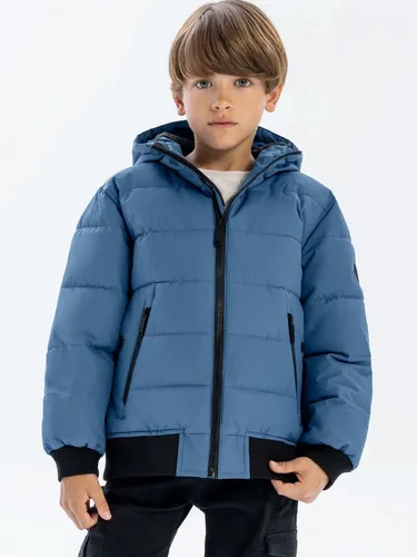 MINOTI Winterjacke Jungensteppjacke mit Kapuze und Reißverschlusstaschen - Praktische und stylische gefütterte Jacke mit bequemen Bündchen für optimalen Windschutz. Ausgestattet mit Reißverschlusstaschen und weichem Innenfutter, ideal für kalte Tage. Trendiger Look mit gummiertem Aufnäher.