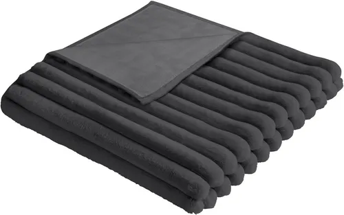 Westfalia Schlafkomfort Bettüberwurf Vita - Der hochwertige Bettüberwurf aus Hochflor-Stoff verleiht Ihrem Schlafzimmer Eleganz und Wärme. In vielen Größen erhältlich, ideal für individuelle Einrichtungskonzepte.