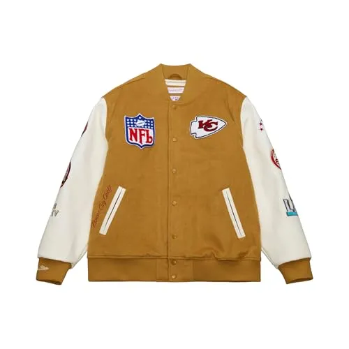 Mitchell & Ness NFL Dusted Collection Varsity College-Jacke - Kansas City Chiefs, XL - Stylische Varsity College-Jacke im American-College-Stil. Robuste Materialien und weich gefüttert für hohen Tragekomfort. Ideal für jedes Wetter und Freizeitaktivitäten. Offizielles NFL-Produkt für echte Fans.